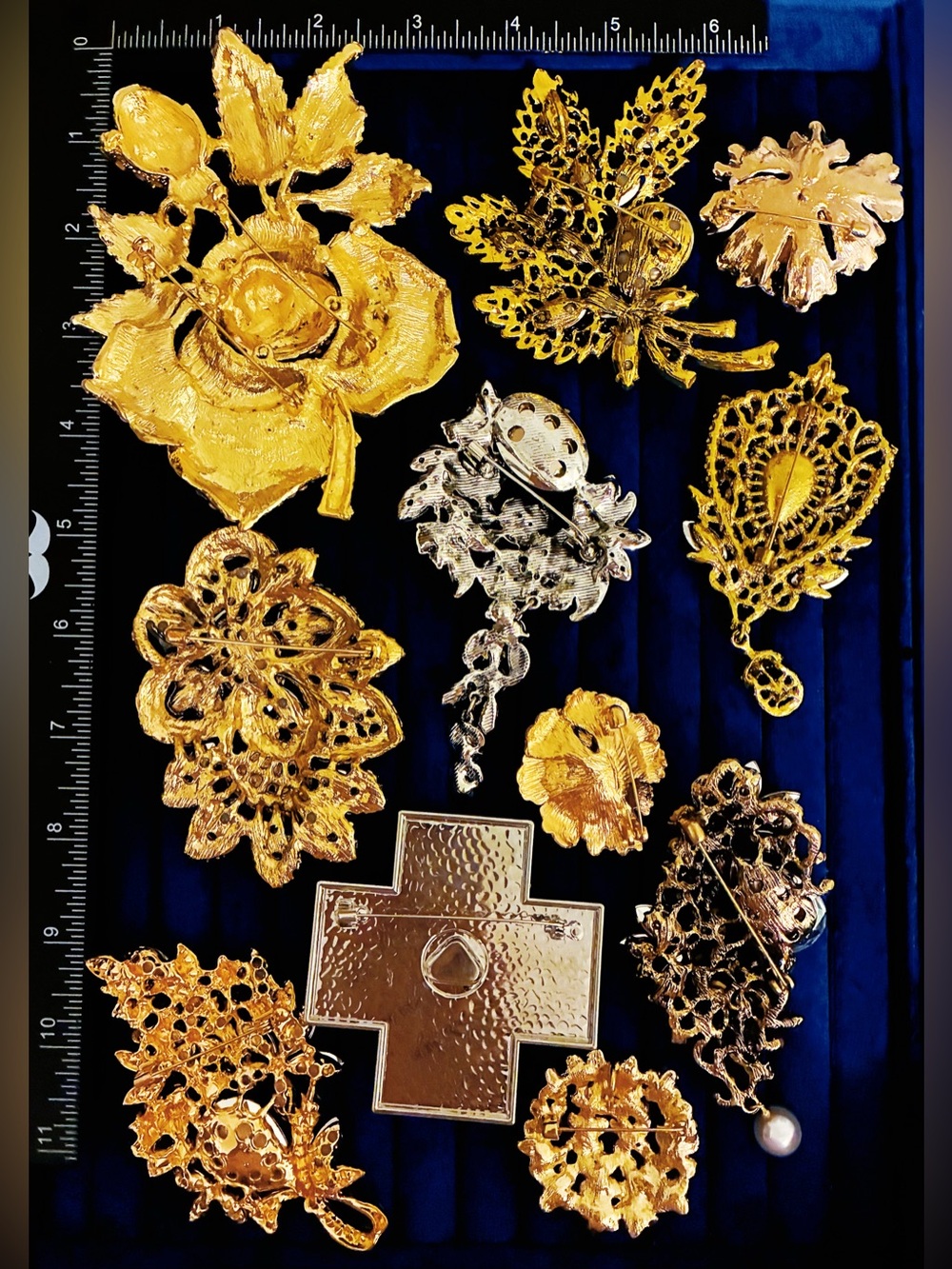 Lot of 11 Huge Colorful Statement Rhinestone Floral Flower Enamel Brooch Pins - Picture 2 of 2